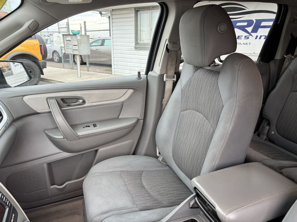 2017 Chevrolet Traverse Image 14
