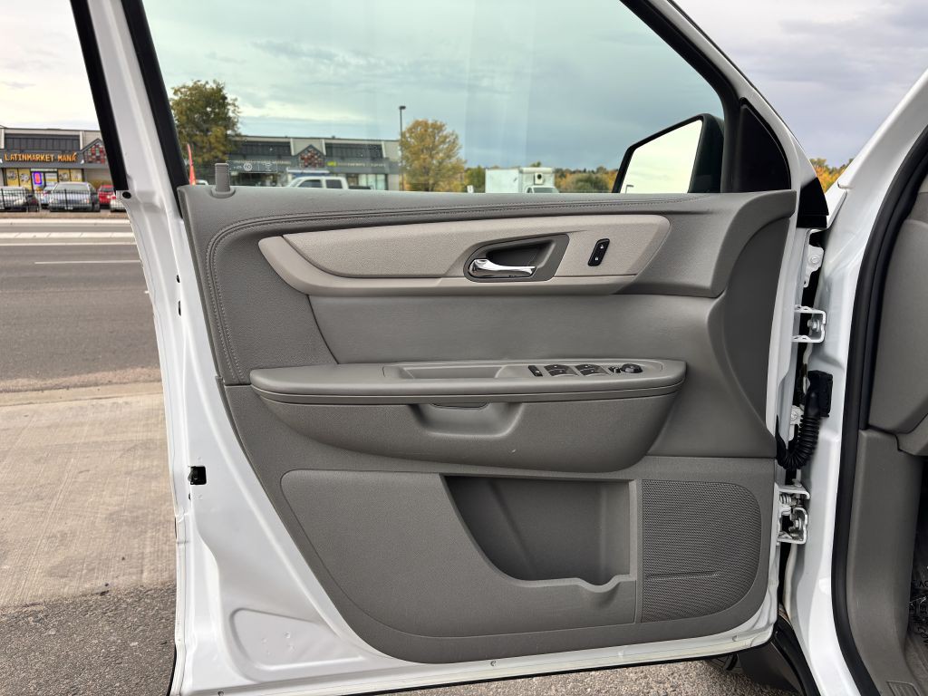 2017 Chevrolet Traverse Image 15