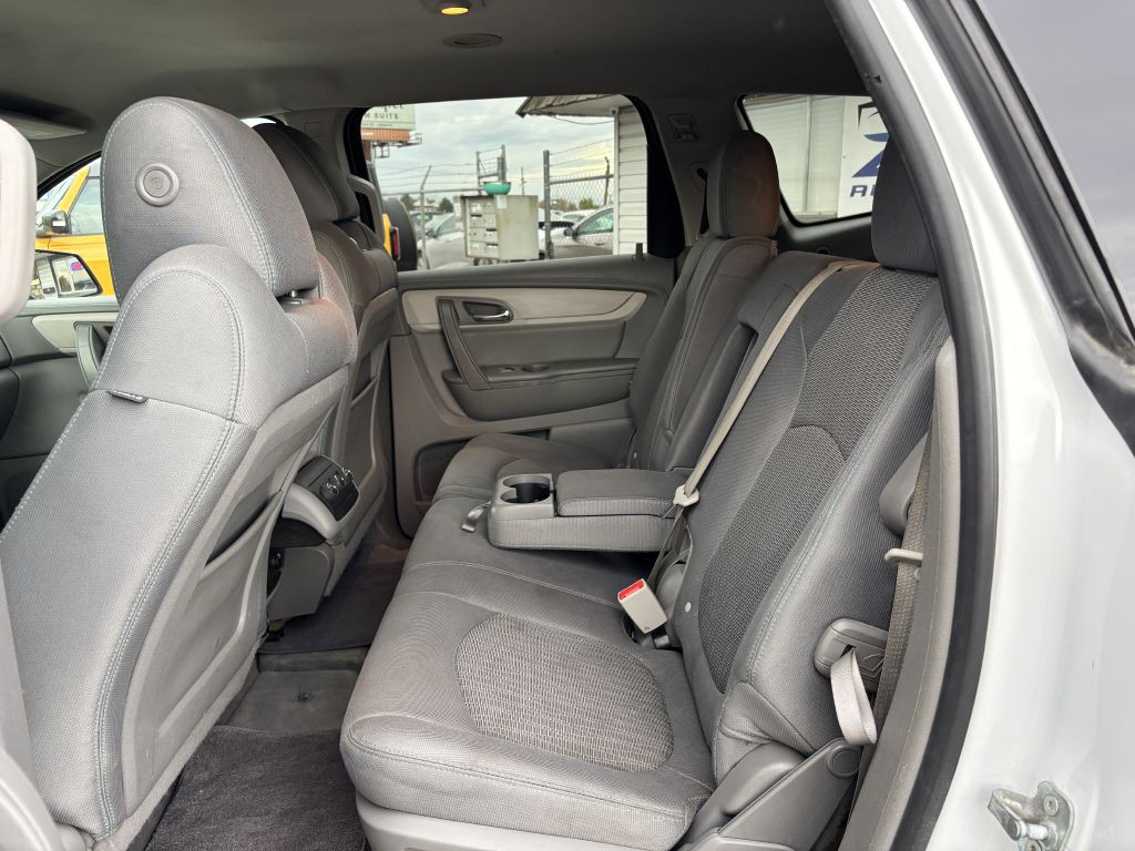 2017 Chevrolet Traverse Image 16