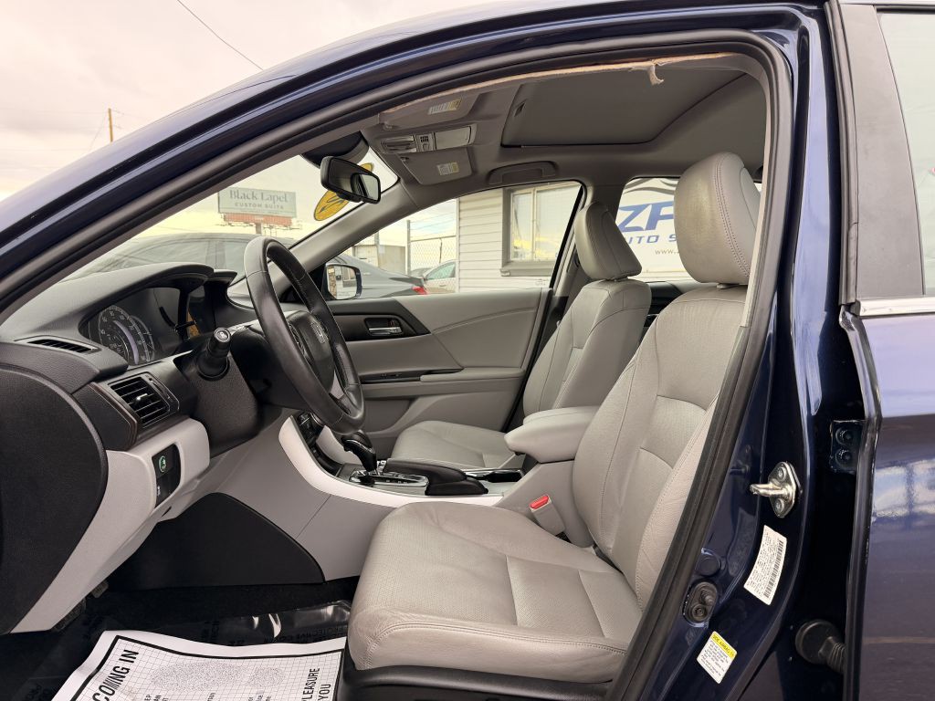 2015 Honda Accord Image 11