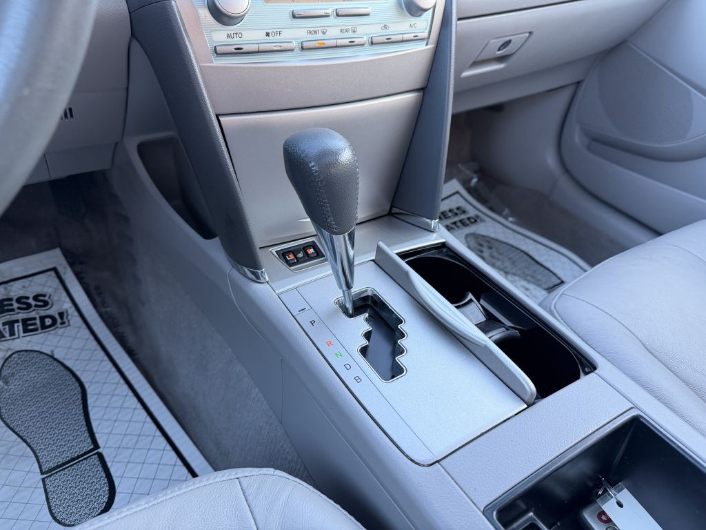 2009 Toyota Camry Image 19