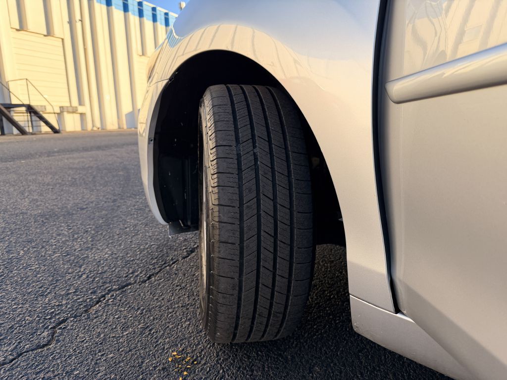 2009 Toyota Camry Image 28