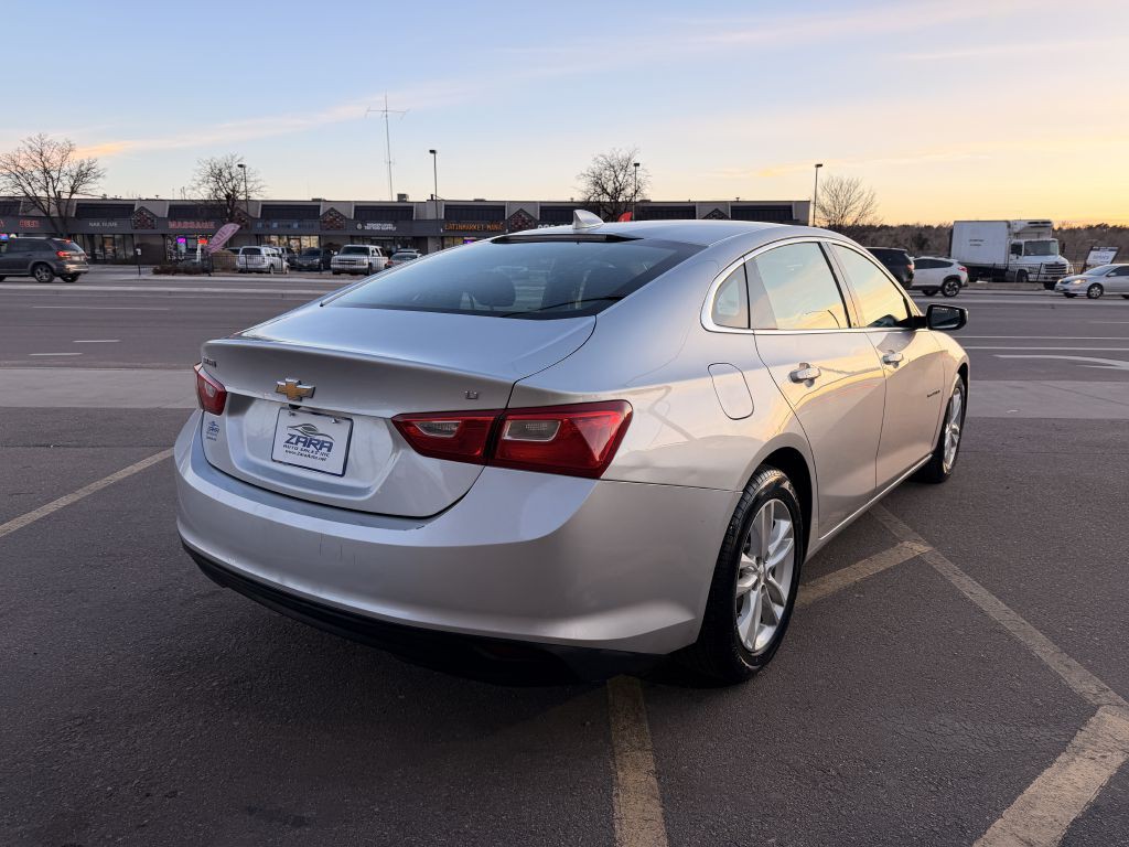 2017 Chevrolet Malibu Image 7