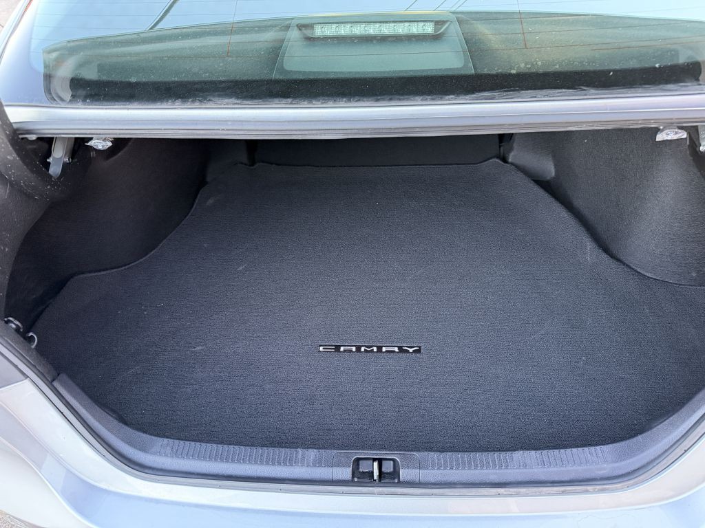 2020 Toyota Camry Image 28