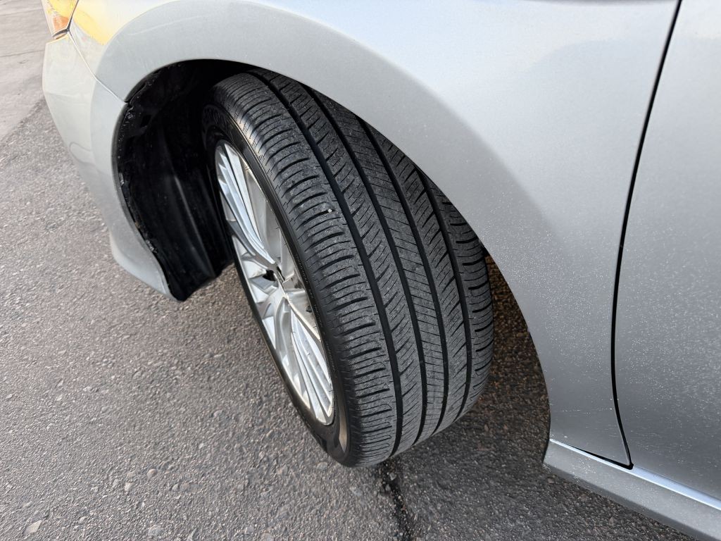 2020 Toyota Camry Image 30