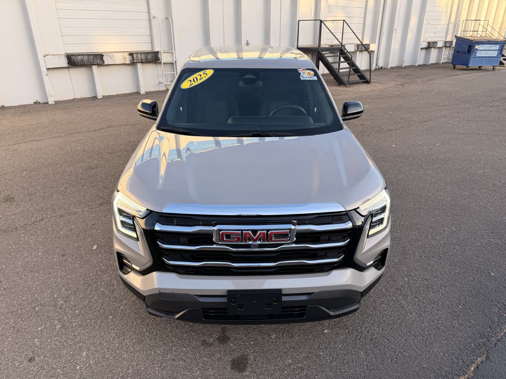 2025 GMC Terrain Image 10