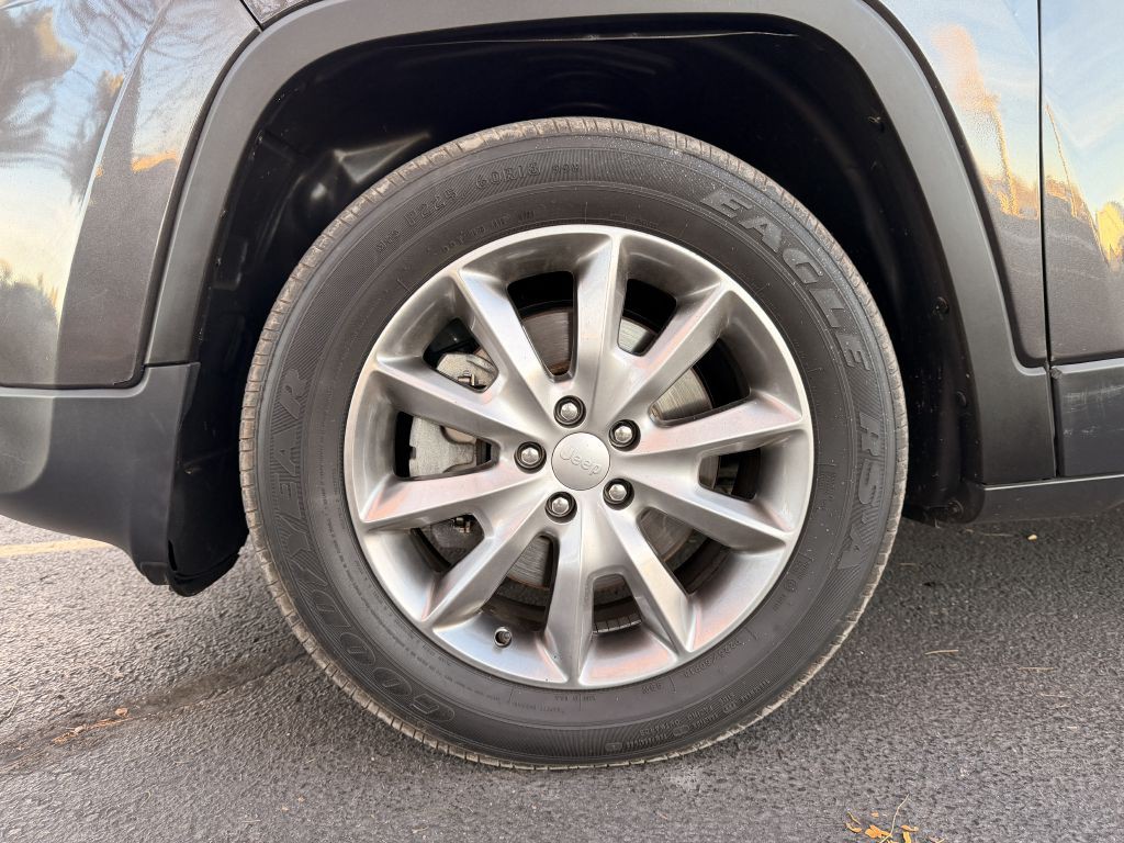 2018 Jeep Cherokee Image 27