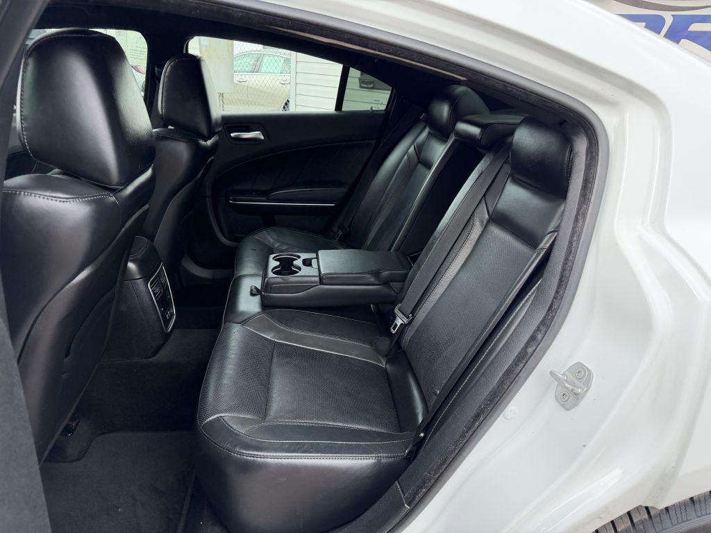 2015 Dodge Charger Image 17