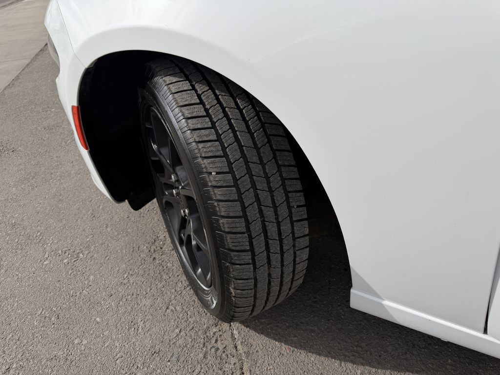 2015 Dodge Charger Image 31