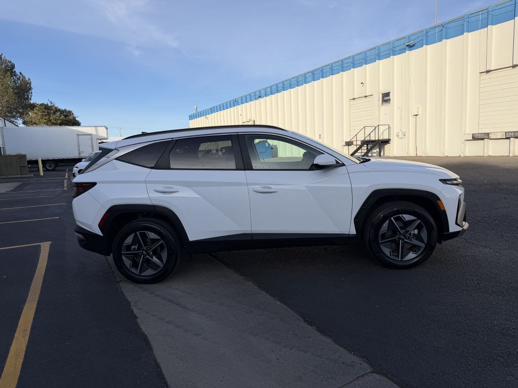 2025 Hyundai Tucson Image 8