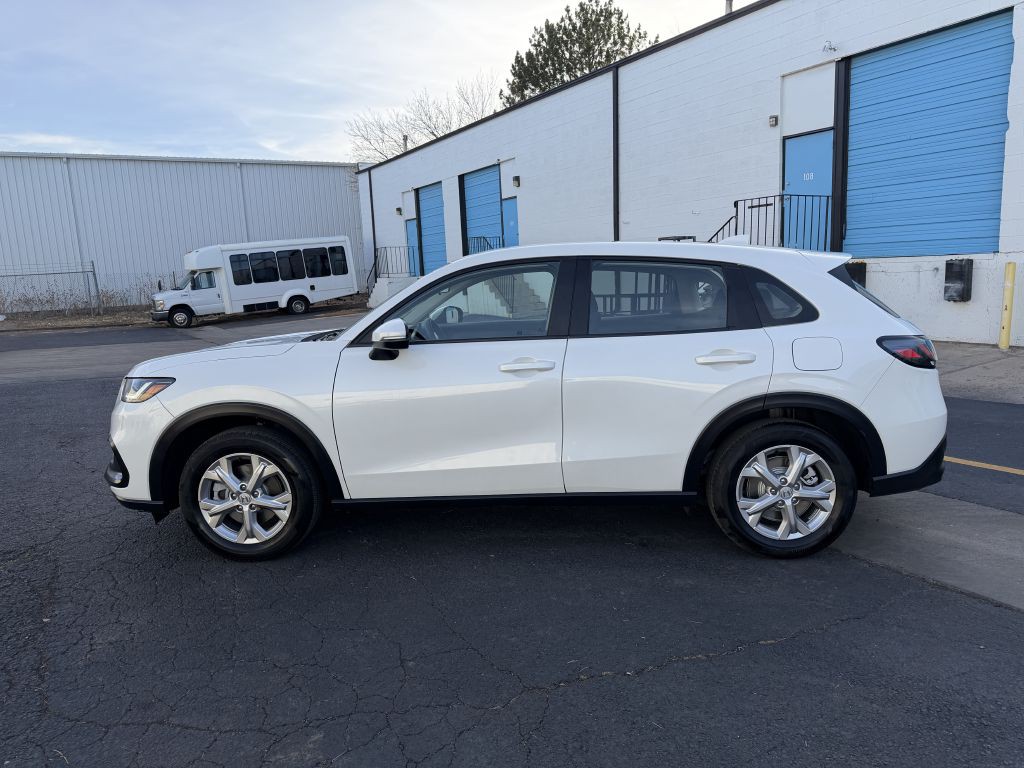 2025 Honda HR-V Image 4