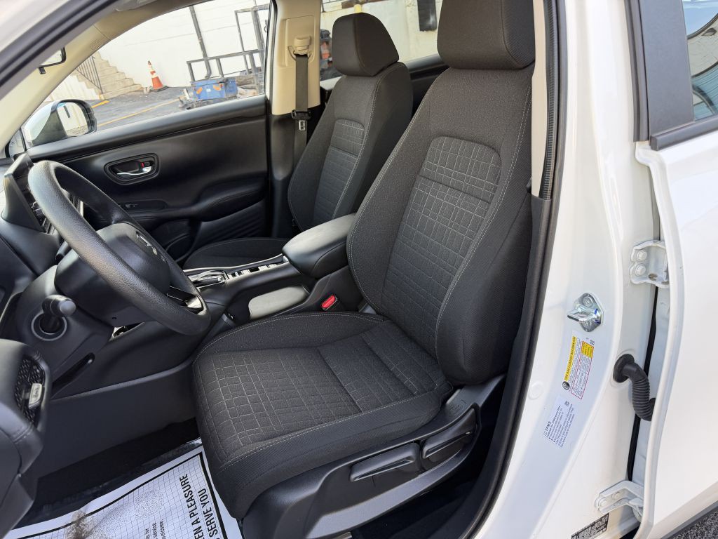 2025 Honda HR-V Image 12