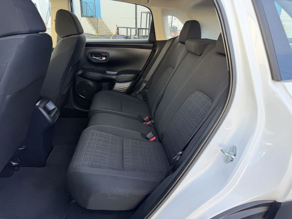 2025 Honda HR-V Image 16