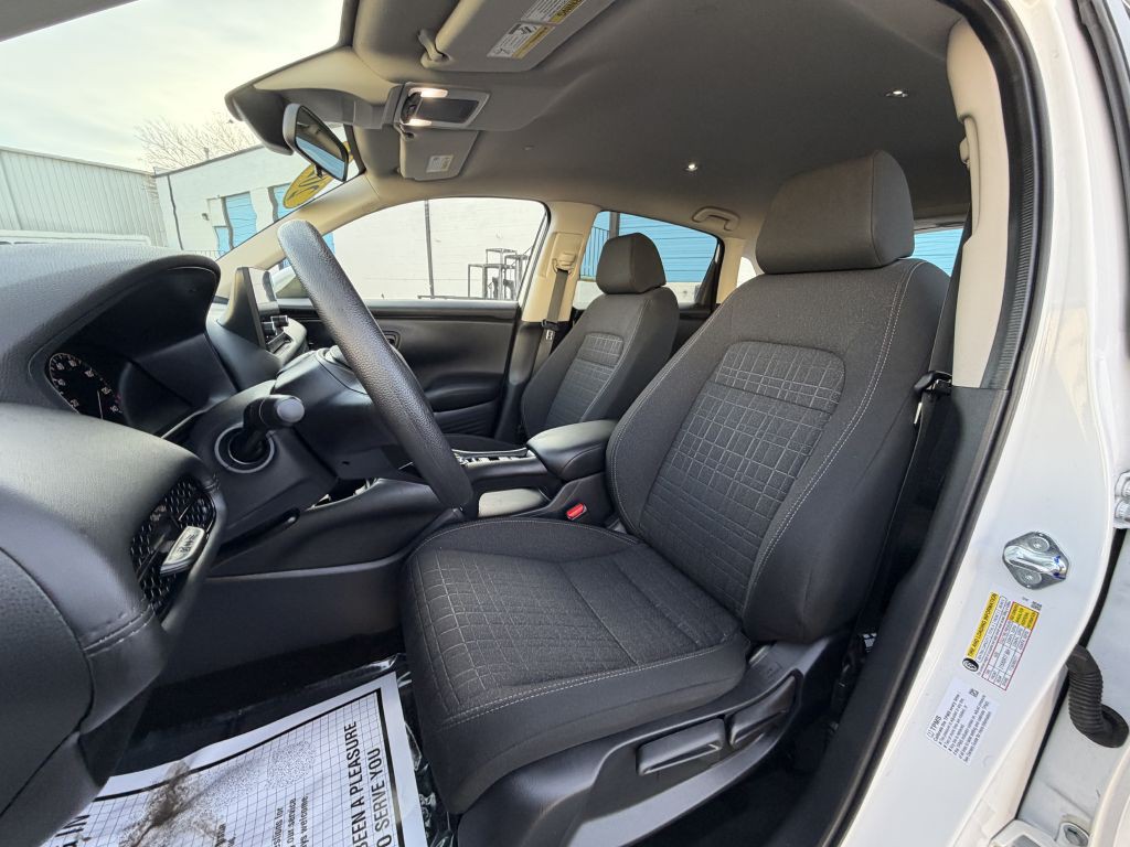 2025 Honda HR-V Image 24