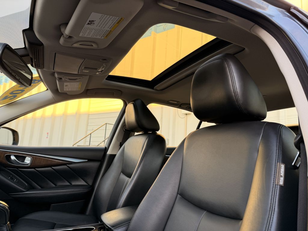 2018 INFINITI Q50 Image 15