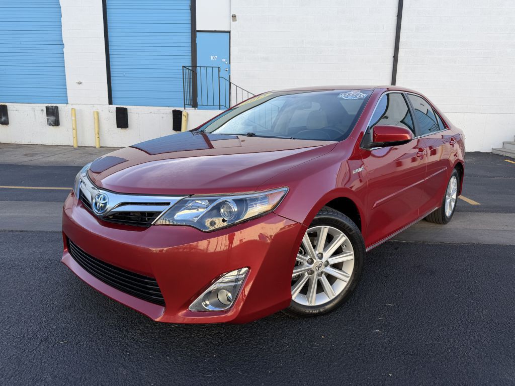 2013 Toyota Camry Image 1