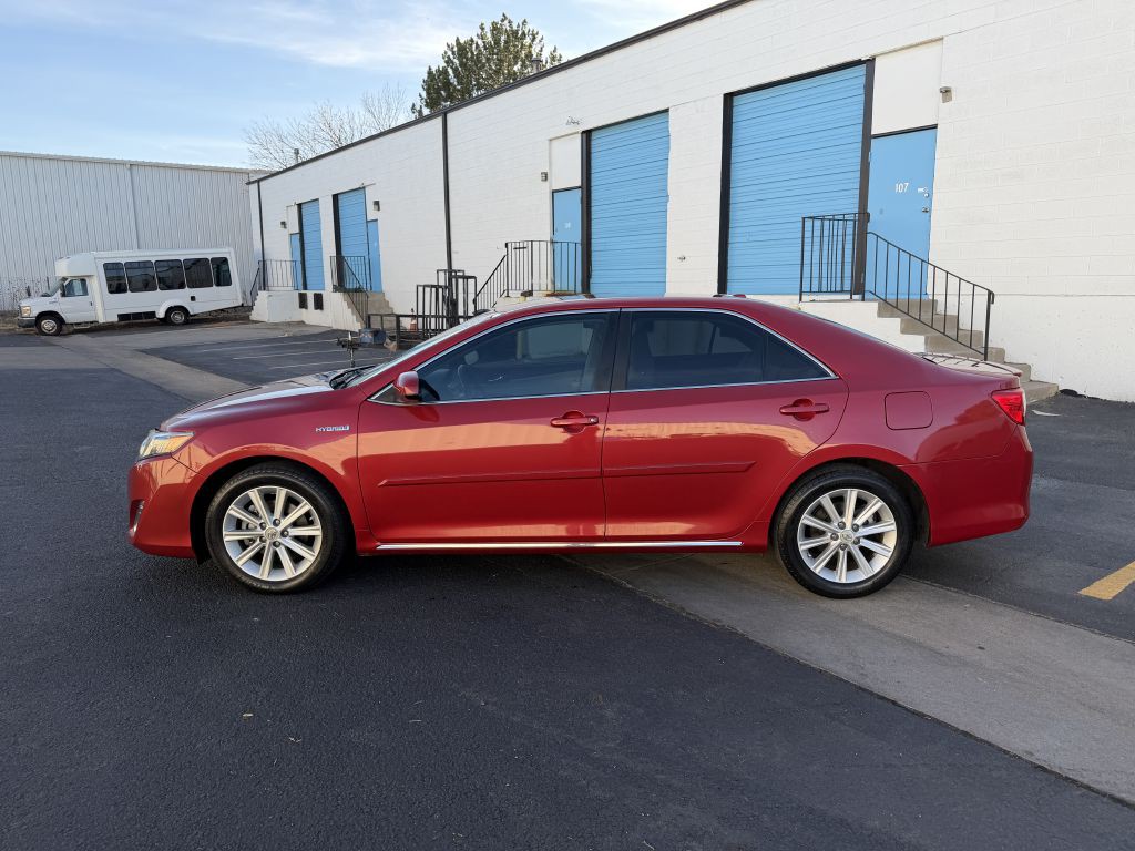 2013 Toyota Camry Image 4