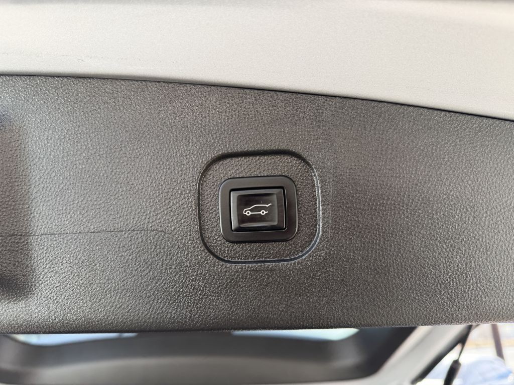 2013 Chevrolet Equinox Image 32