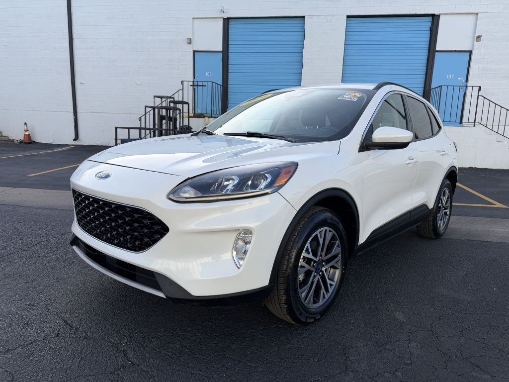 2020 Ford Escape Image 3