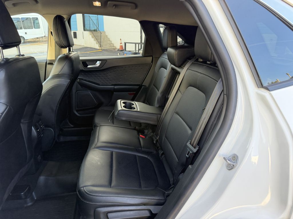 2020 Ford Escape Image 16