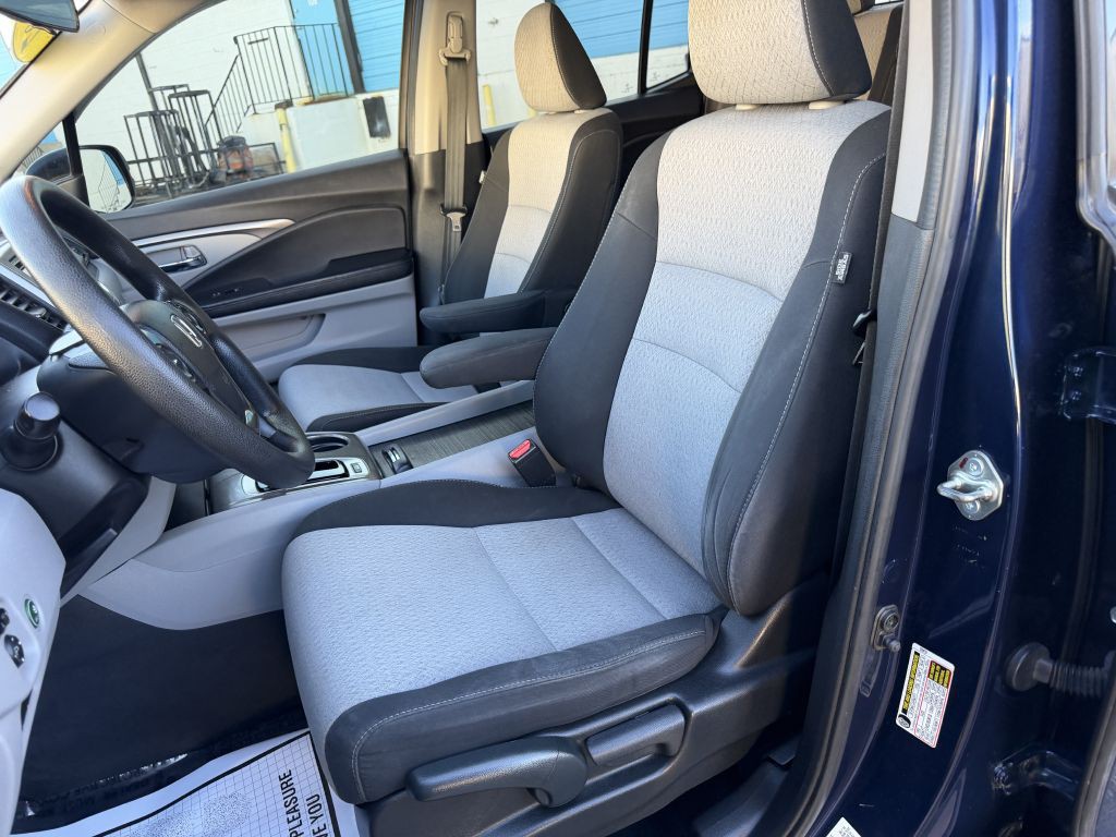 2017 Honda Ridgeline Image 12