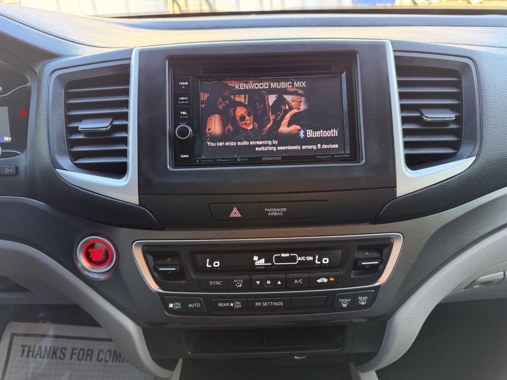 2017 Honda Ridgeline Image 18