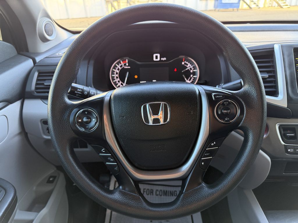 2017 Honda Ridgeline Image 20