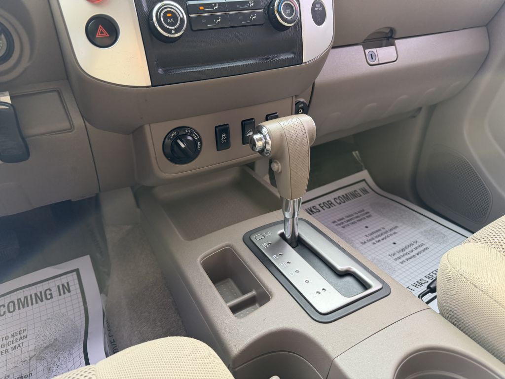2012 Nissan Frontier Image 19
