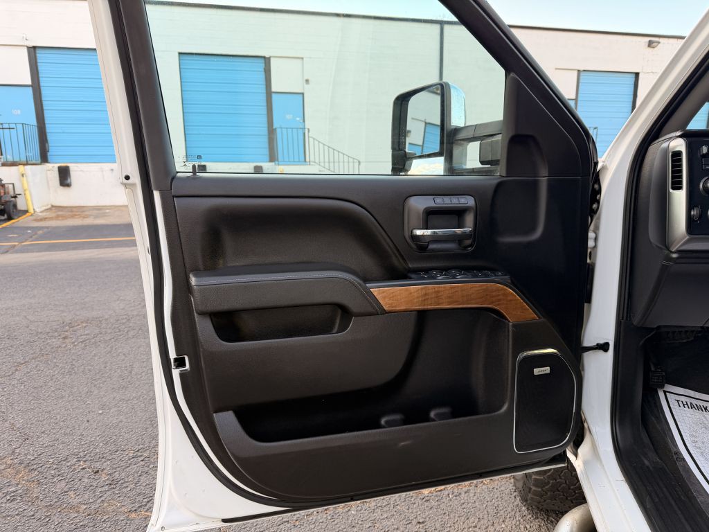 2016 Chevrolet Silverado 1500 Image 12