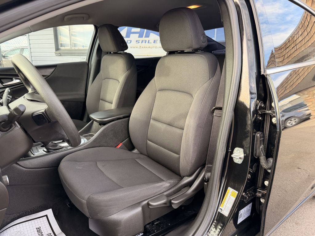 2022 Chevrolet Malibu Image 13