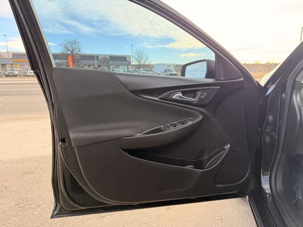 2022 Chevrolet Malibu Image 15