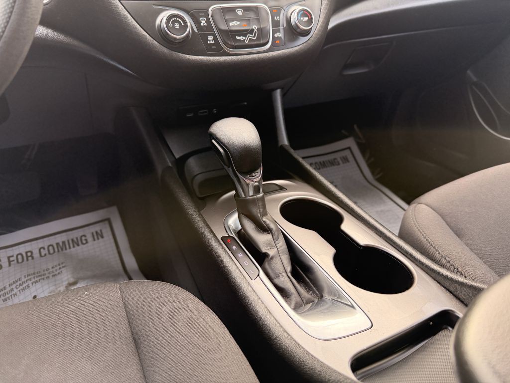 2022 Chevrolet Malibu Image 19