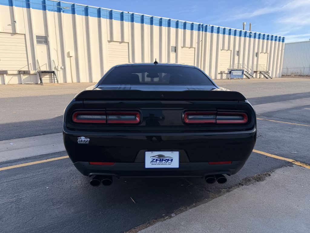 2016 Dodge Challenger Image 6
