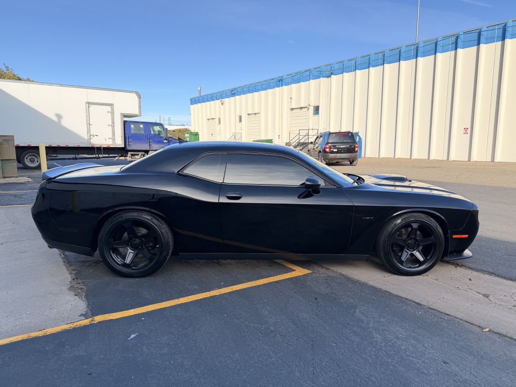 2016 Dodge Challenger Image 8