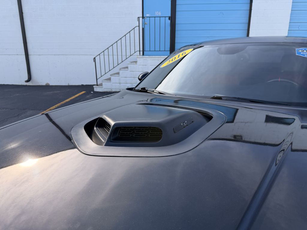2016 Dodge Challenger Image 11