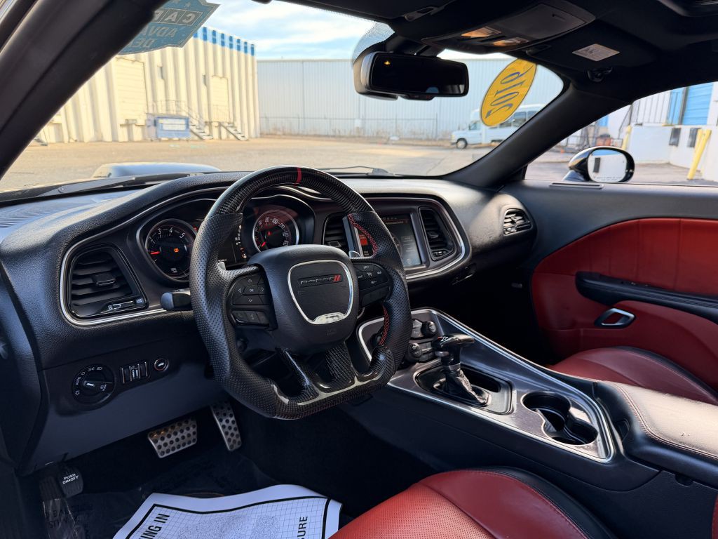 2016 Dodge Challenger Image 15