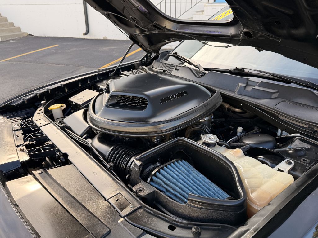 2016 Dodge Challenger Image 32