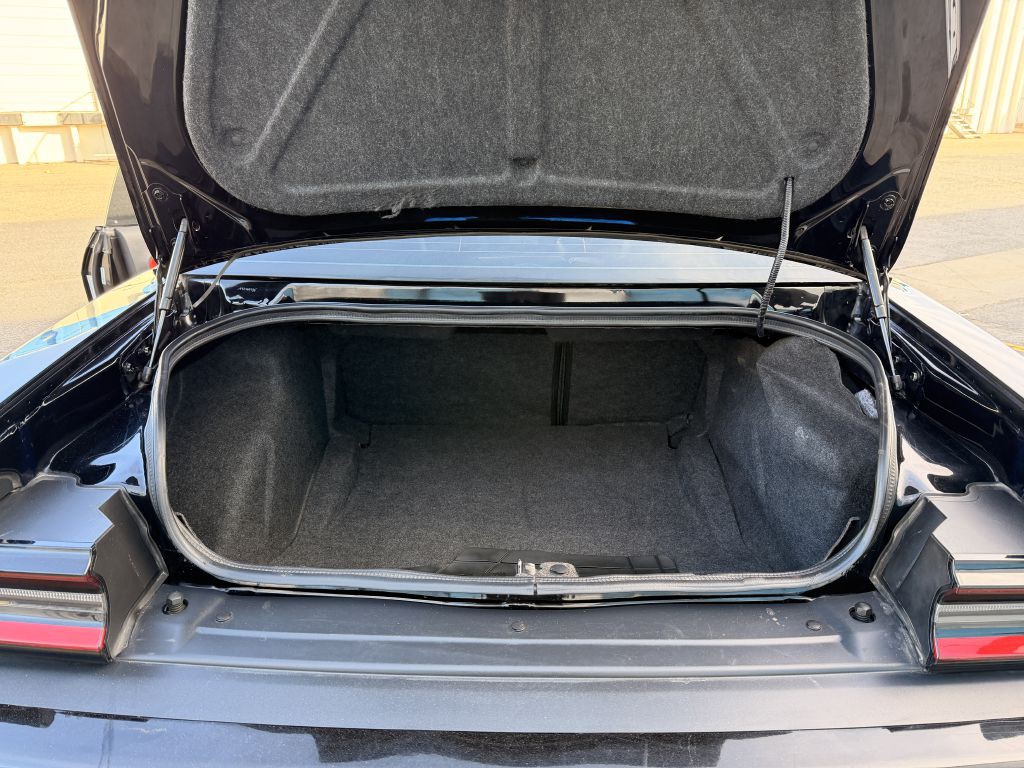 2016 Dodge Challenger Image 33