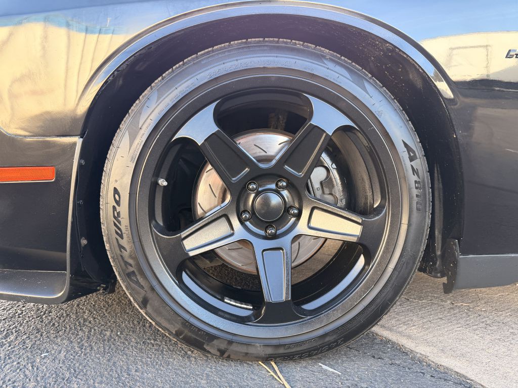 2016 Dodge Challenger Image 34