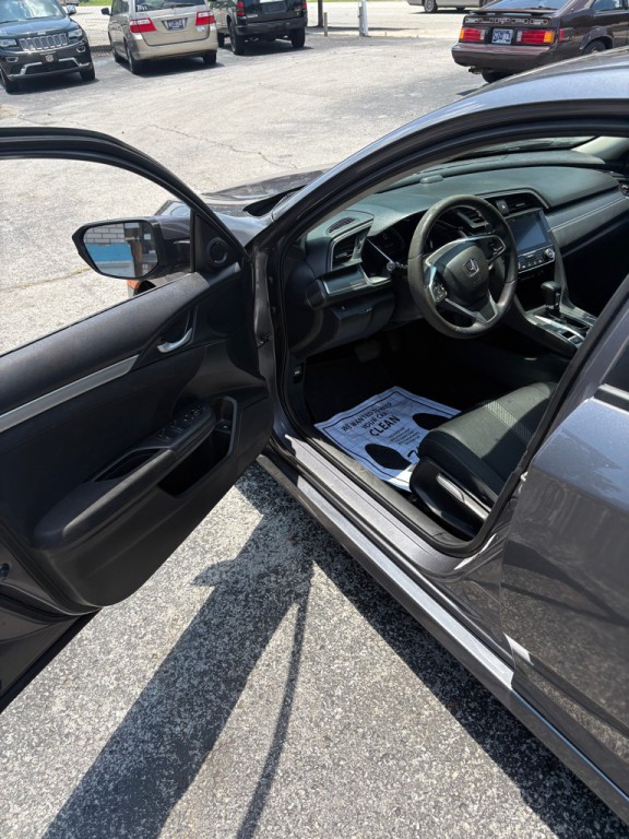 2018 Honda Civic Image 18