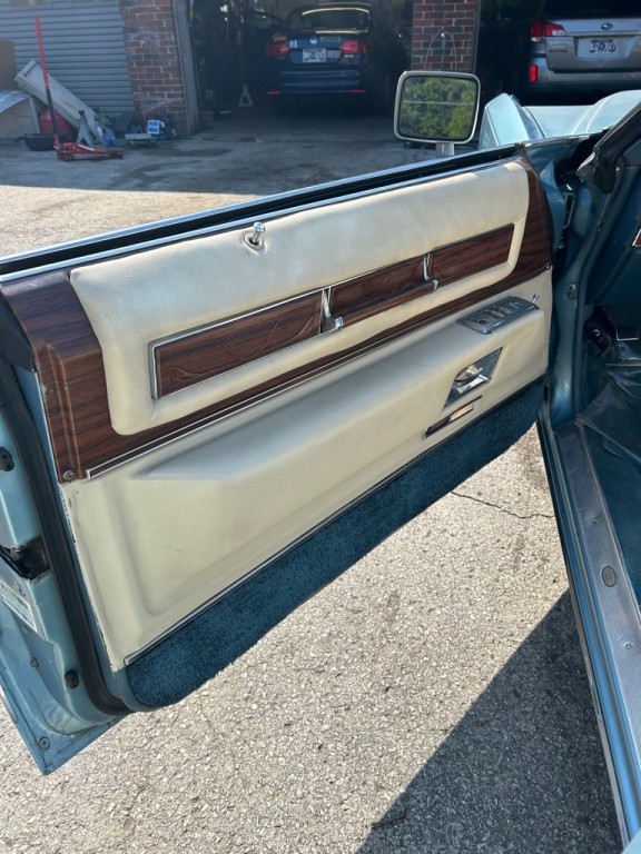 1976 Cadillac Eldorado Image 11