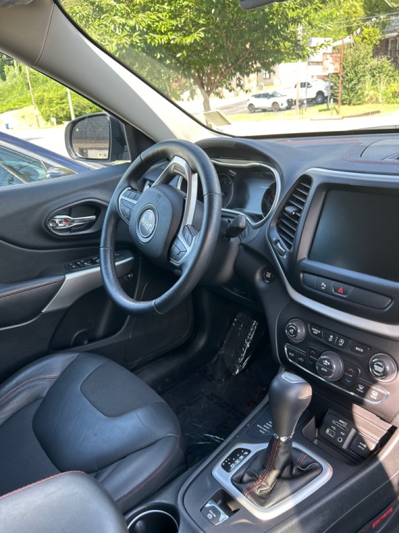 2018 Jeep Cherokee Image 5