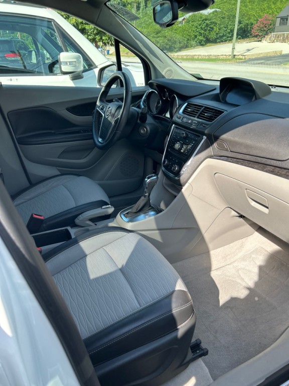 2016 Buick Enclave Image 2