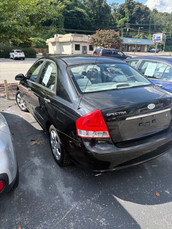 2009 Kia Spectra Image 4