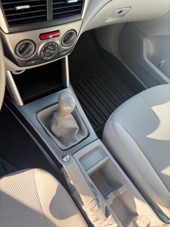 2012 Subaru Forester Image 10