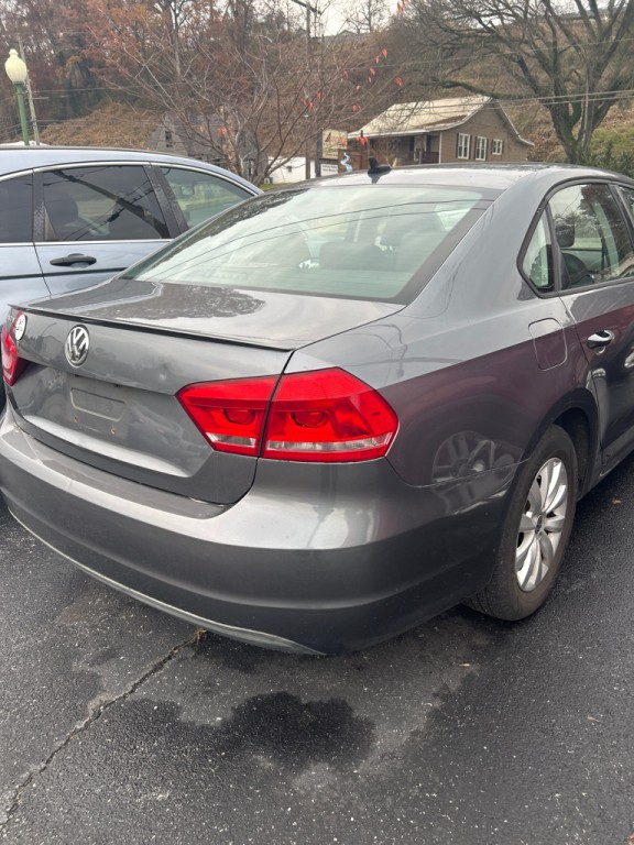 2014 Volkswagen Passat Image 4
