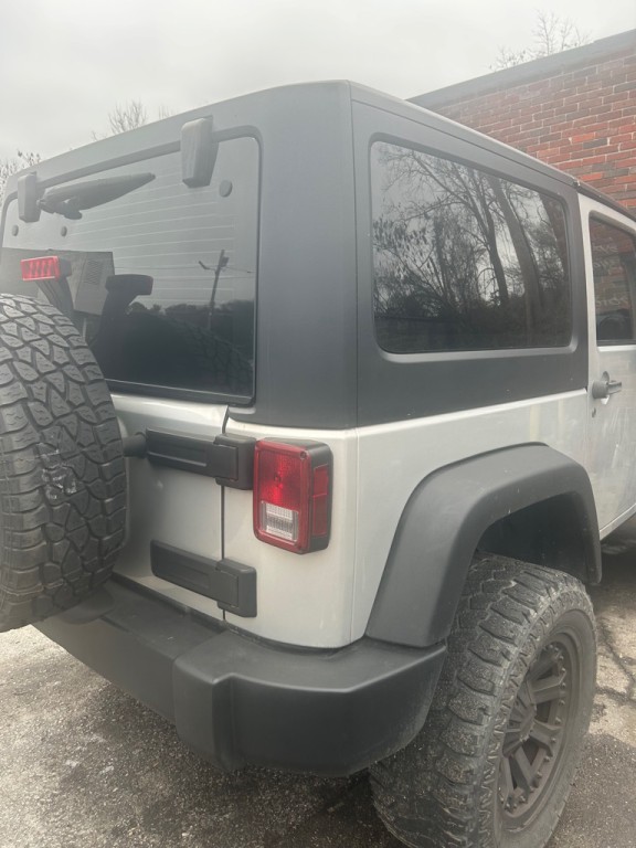 2012 Jeep Wrangler Image 5