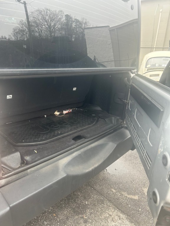 2012 Jeep Wrangler Image 7