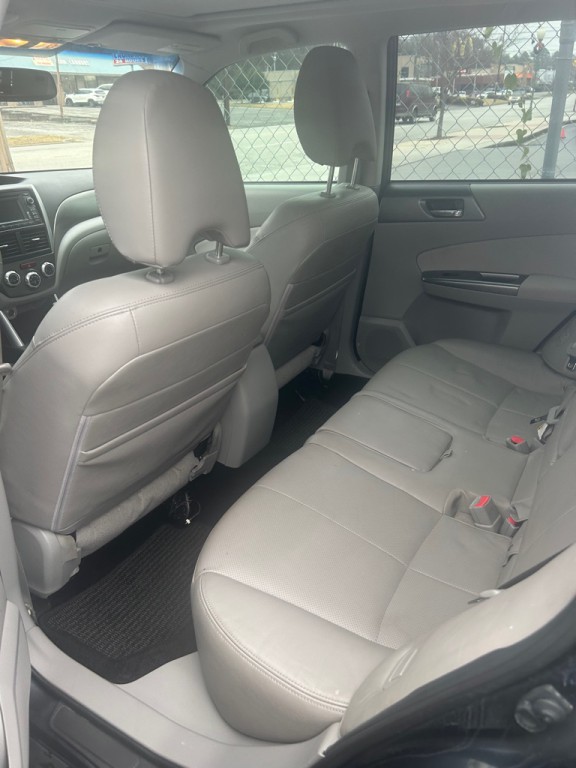 2013 Subaru Forester Image 6