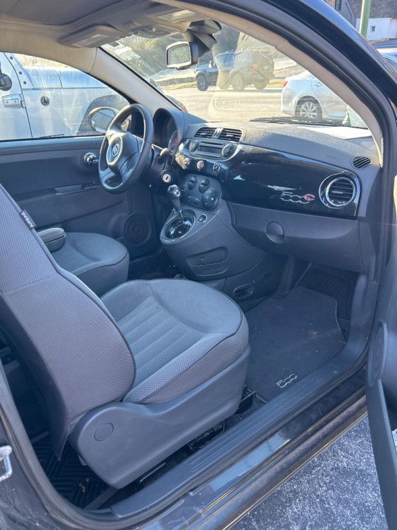 2012 FIAT 500 Image 6